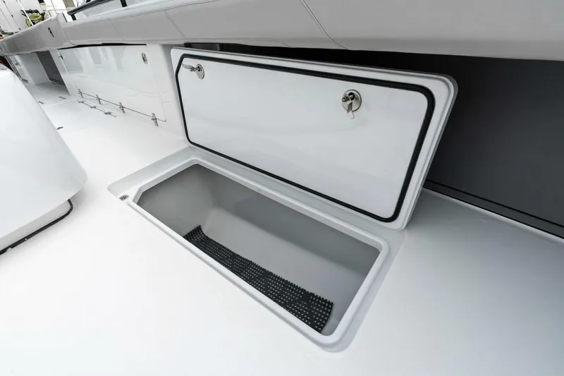 Slide: The Image of 2022 Barker Boatworks 40 HPC  - 3939456