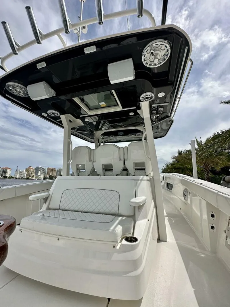 Slide: The Image of Pursuit 378 2022 - 3940063