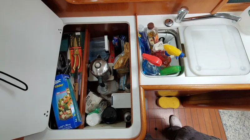 Slide: The Image of Beneteau 361 2000 - 3954008