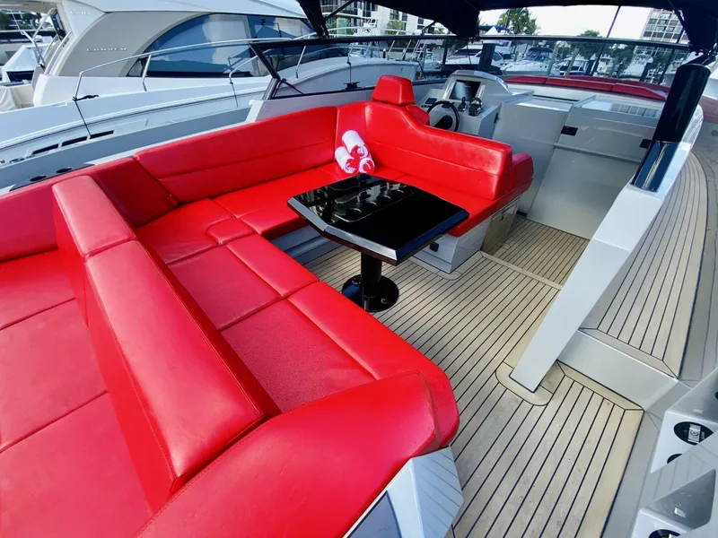 Slide: The Image of Vanquish VQ45 2020 - 3942197