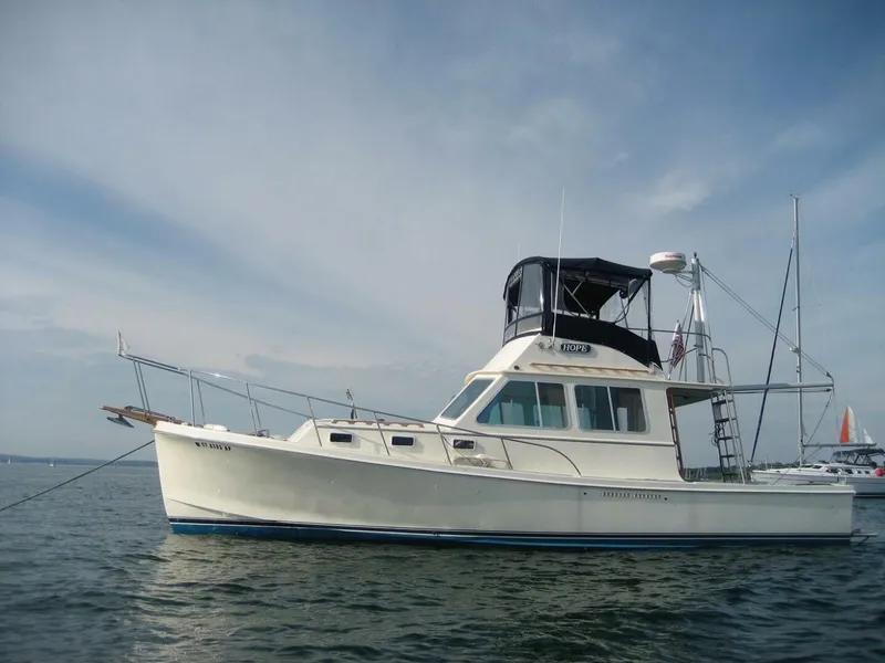 Slide: The Image of Nauset 35 Flybridge Downeast Cruiser 1989 - 3960785