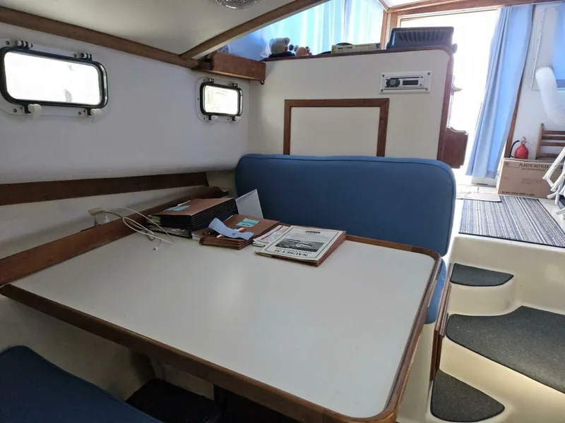 Slide: The Image of Nauset 35 Flybridge Downeast Cruiser 1989 - 3960813