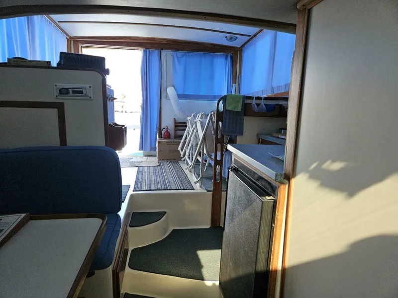 Slide: The Image of Nauset 35 Flybridge Downeast Cruiser 1989 - 3960817