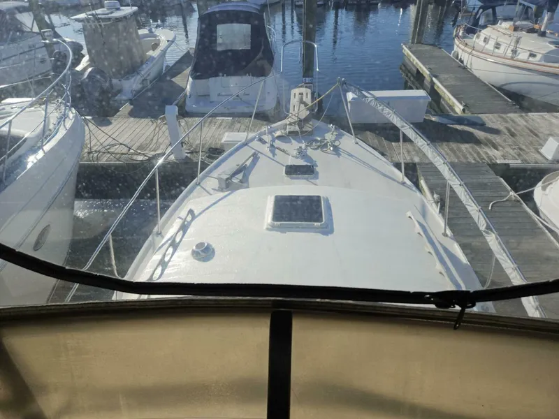 Slide: The Image of Nauset 35 Flybridge Downeast Cruiser 1989 - 3960790