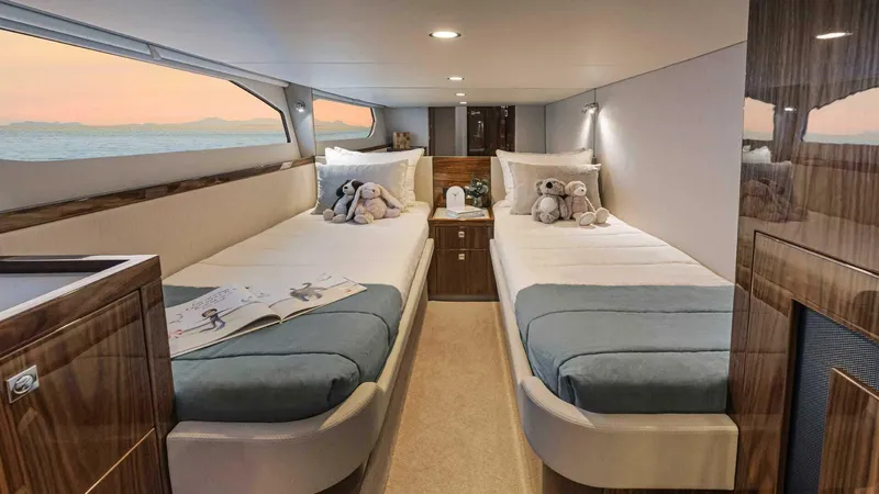 Slide: The Image of Riviera 465 SUV 2026 - 3944555