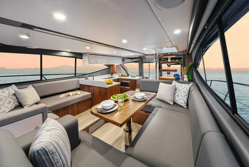 Slide: The Image of Riviera 46 Sports Motor Yacht Saloon 02 - 3944590