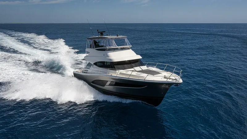 Slide: The Image of Riviera 46 Sports Motor Yacht Running 03 Web - 3944577