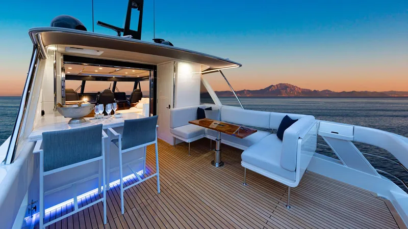 Slide: The Image of Riviera 78 Motor Yacht Flybridge Aft Deck 03 1 - 3945096