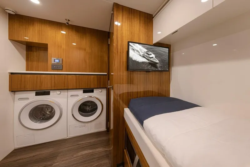 Slide: The Image of Riviera 78 Motor Yacht Crew Cabin 01 2 - 3945086