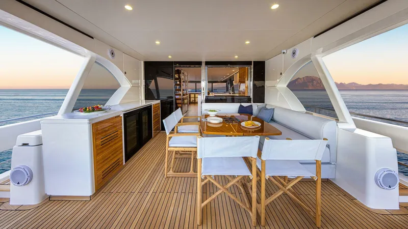 Slide: The Image of Riviera 78 Motor Yacht Alfresco 03 1 - 3944984