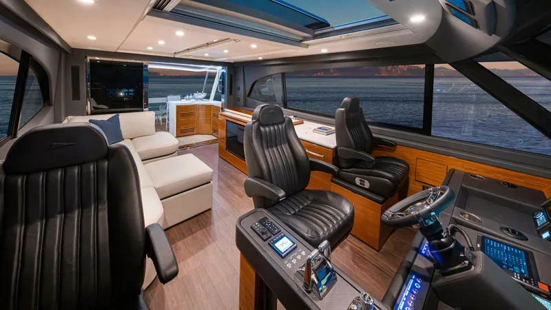 Slide: The Image of Riviera 78 Motor Yacht Flybridge 01 1 - 3944831