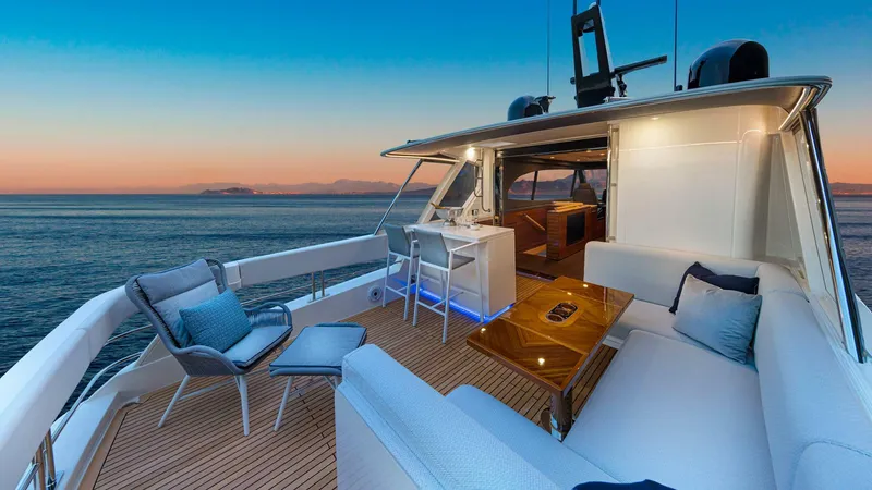 Slide: The Image of Riviera 78 Motor Yacht Flybridge Aft Deck 01 1 - 3944981