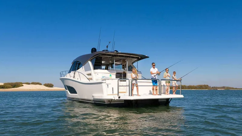 Slide: The Image of Riviera 585 SUV Anchored Fishing 03 - 3945183