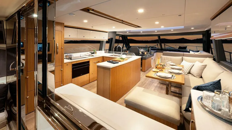 Slide: The Image of Riviera 585 SUV Saloon 02 1 - 3945190