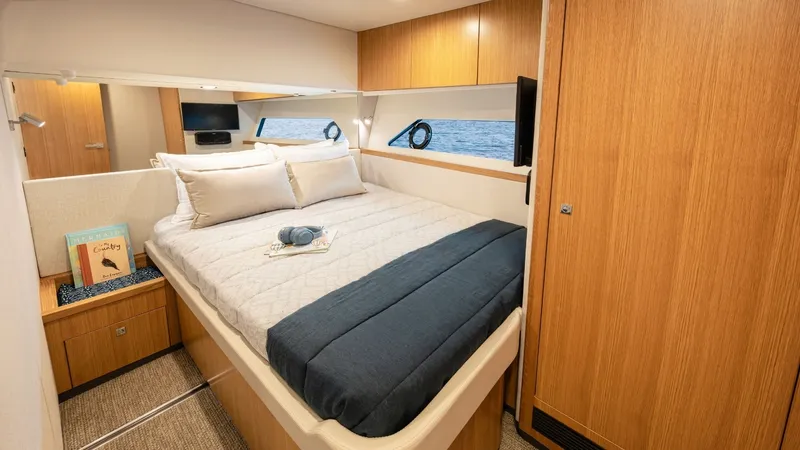 Slide: The Image of Riviera 58 Sports Motor Yacht 2027 - 6304915