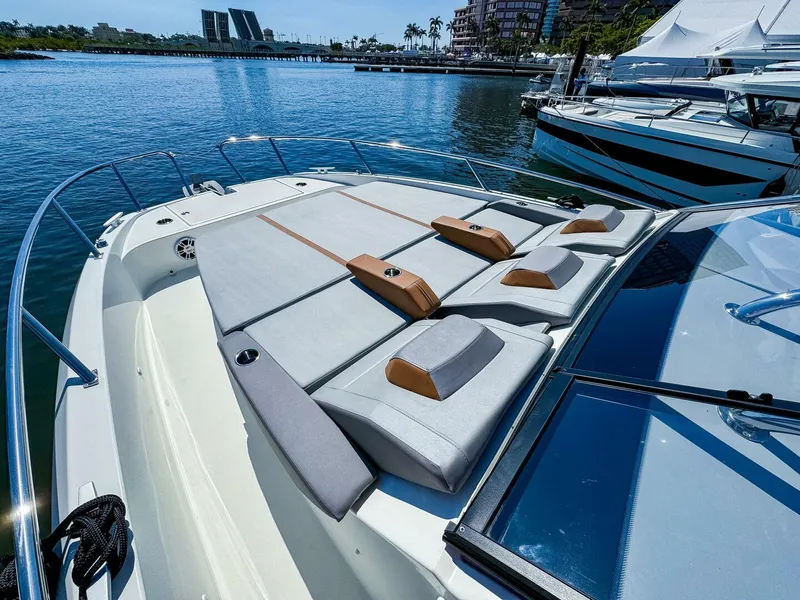 Slide: The Image of Beneteau Flyer 10 2024 - 5223188