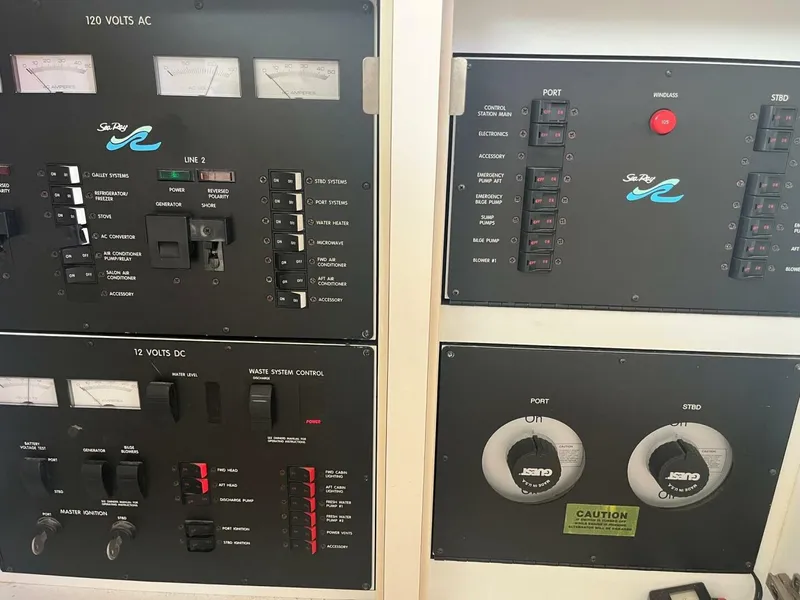 Slide: The Image of Sea Ray 420 Aft Cabin 1997 - 3949712