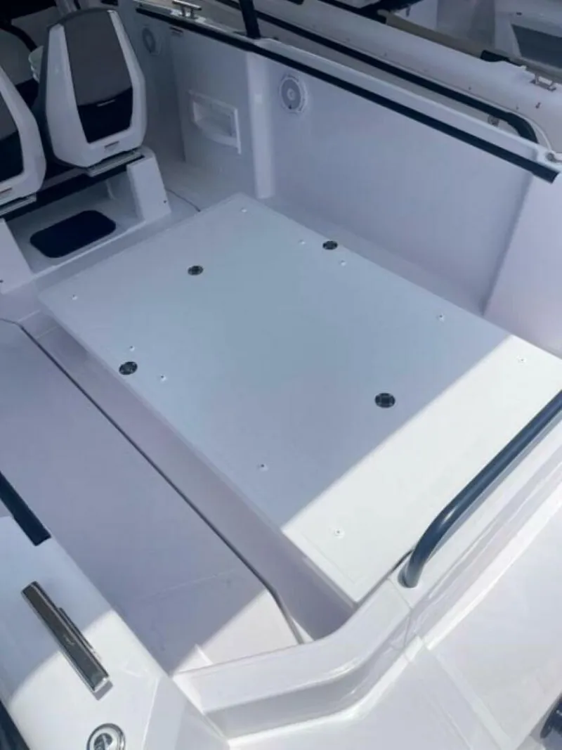 Slide: The Image of Axopar 25 Cross Top 2024 - 4566271