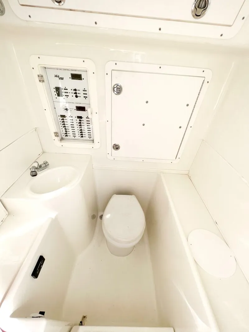 Slide: The Image of SeaVee 390Z Center Console 2017 - 3959897