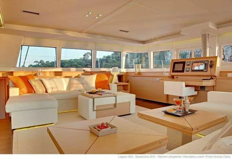 Slide: The Image of Lagoon 620 2015 - 3977170