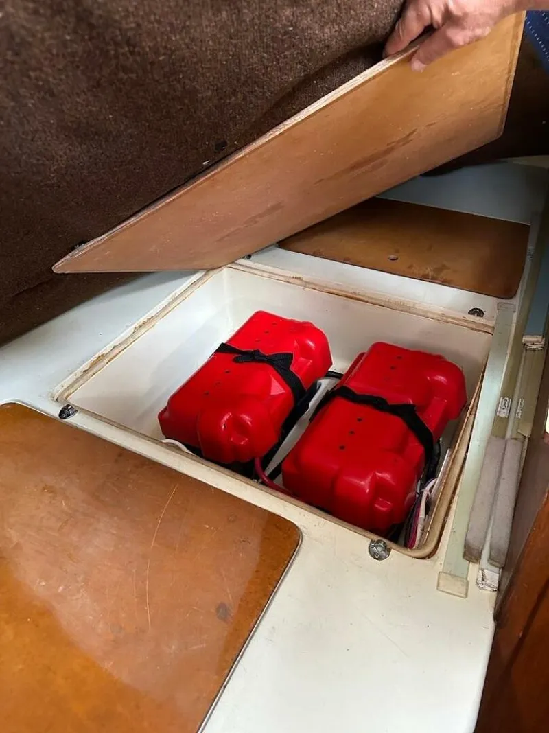 Slide: The Image of Pearson Sloop 1985 - 3959705