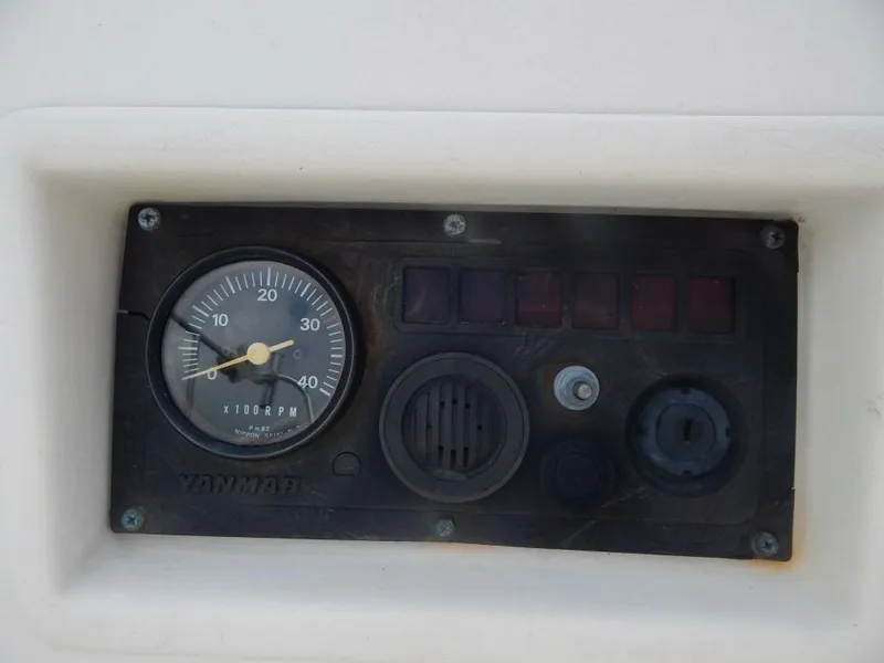 Slide: The Image of Pearson Sloop 1985 - 3959711