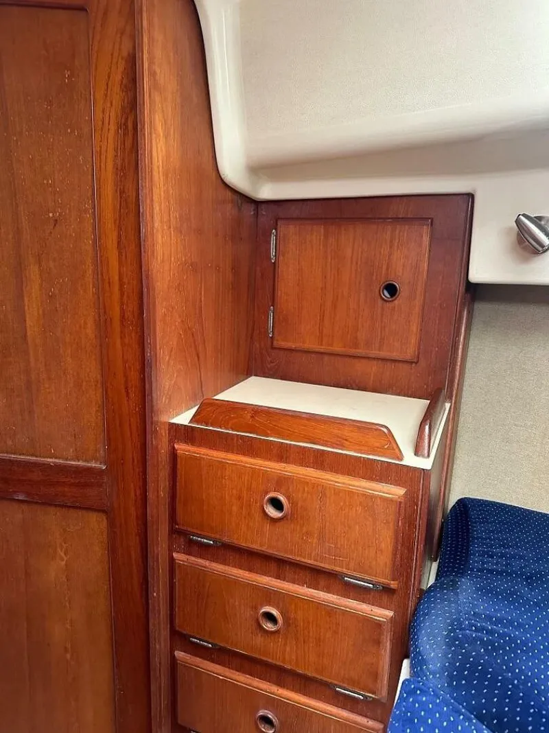 Slide: The Image of Pearson Sloop 1985 - 3959690