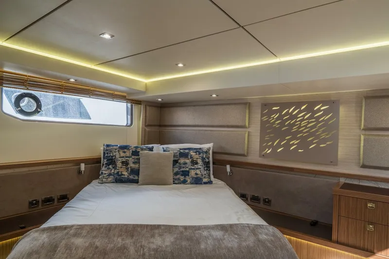 Slide: The Image of Sea Ray L550 2018 - 3962626