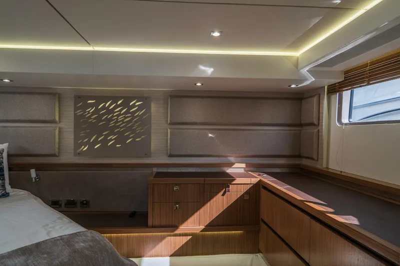 Slide: The Image of Sea Ray L550 2018 - 3962625