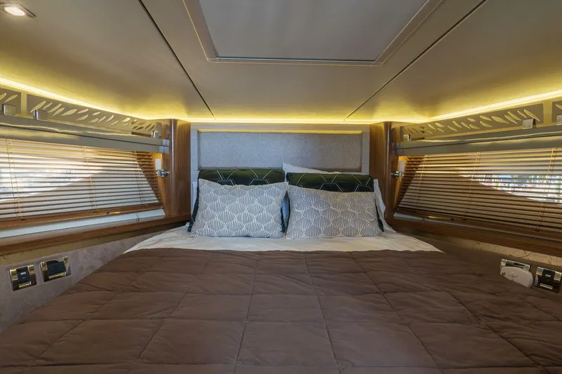 Slide: The Image of Sea Ray L550 2018 - 3962628