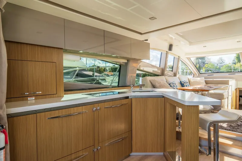 Slide: The Image of Sea Ray L550 2018 - 3962633