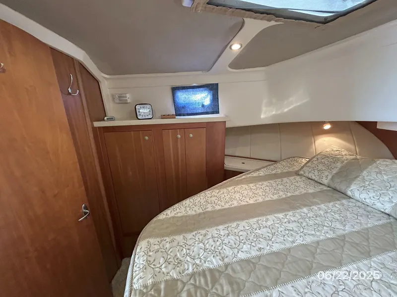 Slide: The Image of 39' Mainship master stateroom port - 5435775
