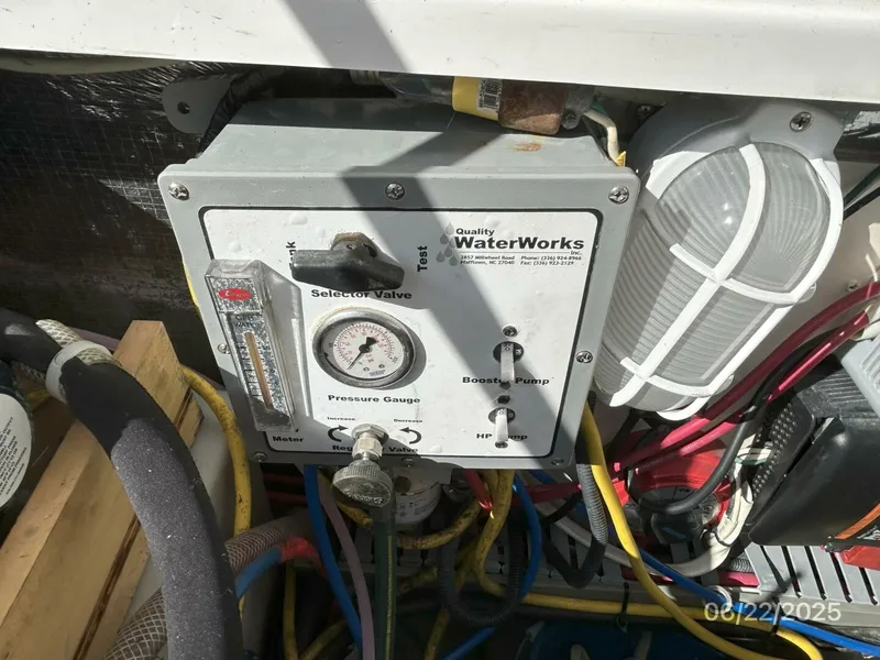 Slide: The Image of 39' Mainship watermaker - 5435802