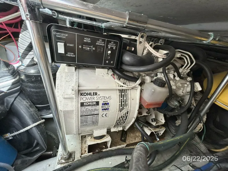 Slide: The Image of 39' Mainship generator - 5435767