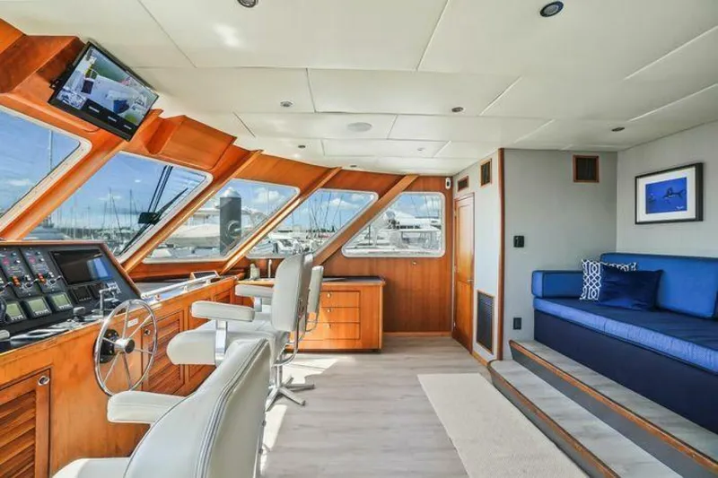 Slide: The Image of Custom Flybridge Motoryacht 2009 - 3979305