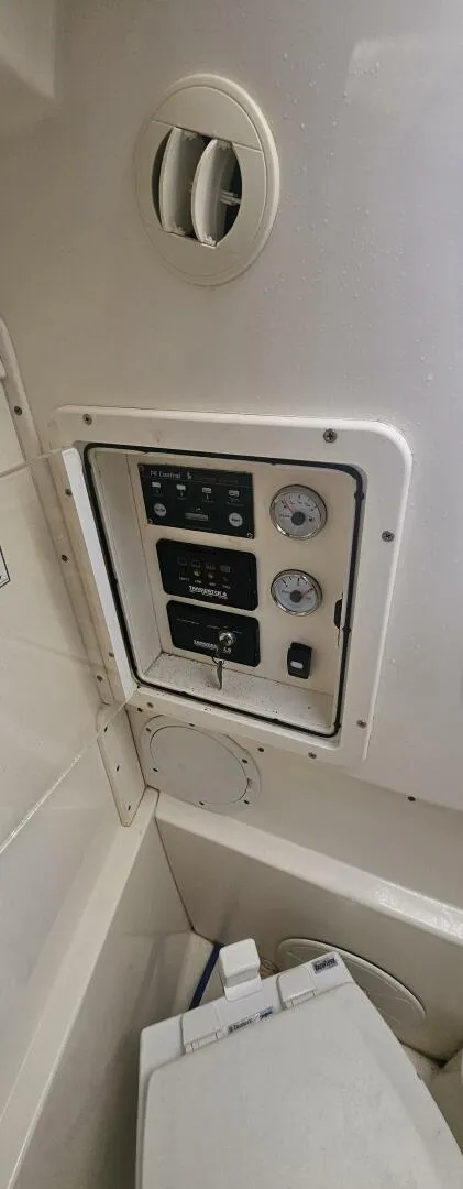 Slide: The Image of World Cat 320 EC 2008 - 4940354