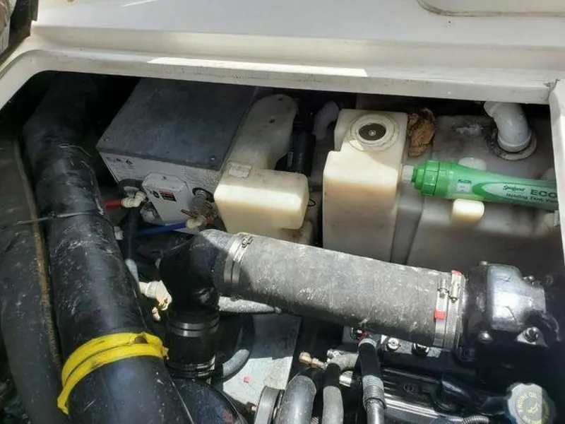 Slide: The Image of Sea Ray 310 Sundancer 2002 - 3989647