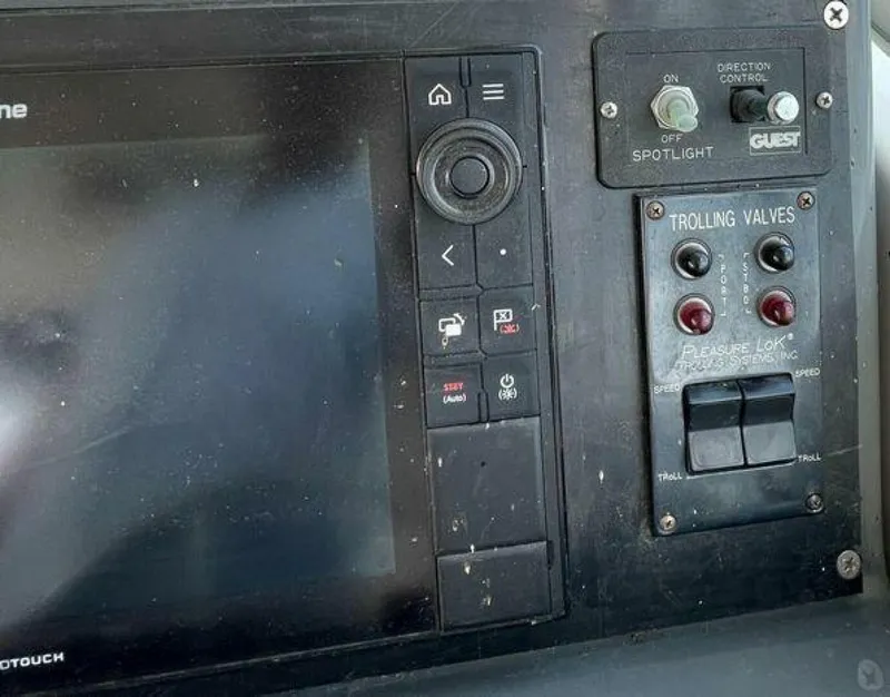 Slide: The Image of Pursuit 3400 Express 2000 - 3987429