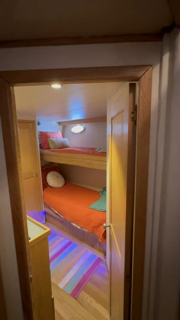 Slide: The Image of Viking Motor Yacht 1988 - 3988889