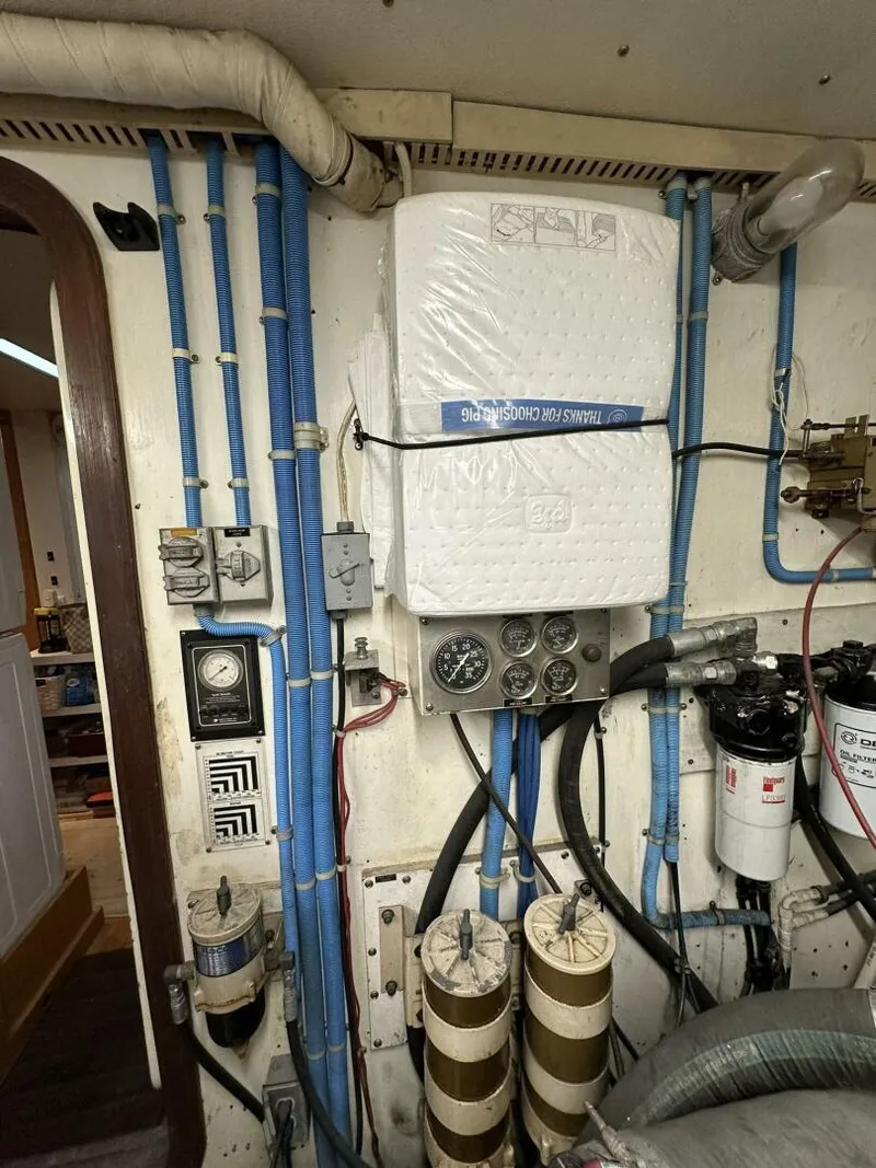 Slide: The Image of Viking Motor Yacht 1988 - 3988935