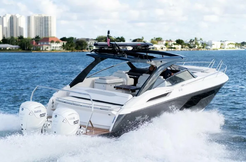 Slide: The Image of Windy 40 Camira SX 2023 - 4107178