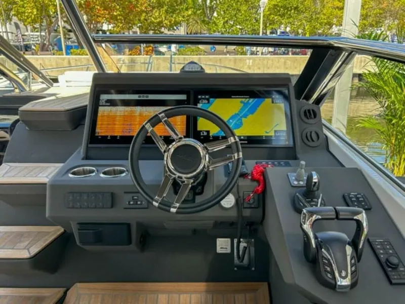 Slide: The Image of Windy 40 Camira SX 2023 - 4250286