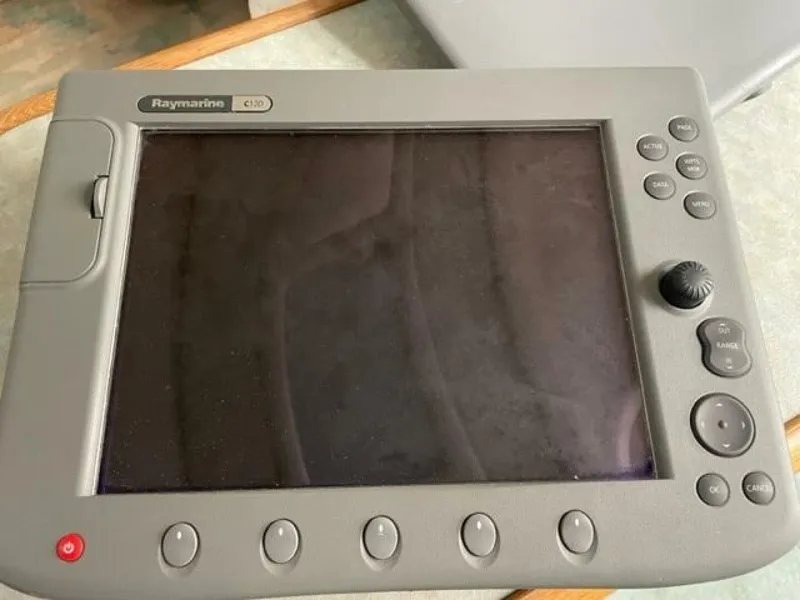 Slide: The Image of Sea Ray 330DA 1996 - 3968496