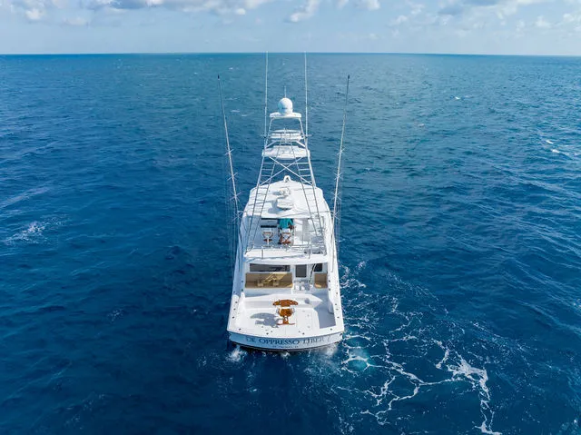 Slide: The Image of Hatteras 68 Convertible 2005 - 20