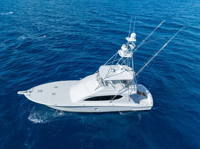 Slide: The Image of Hatteras 68 Convertible 2005 - 14