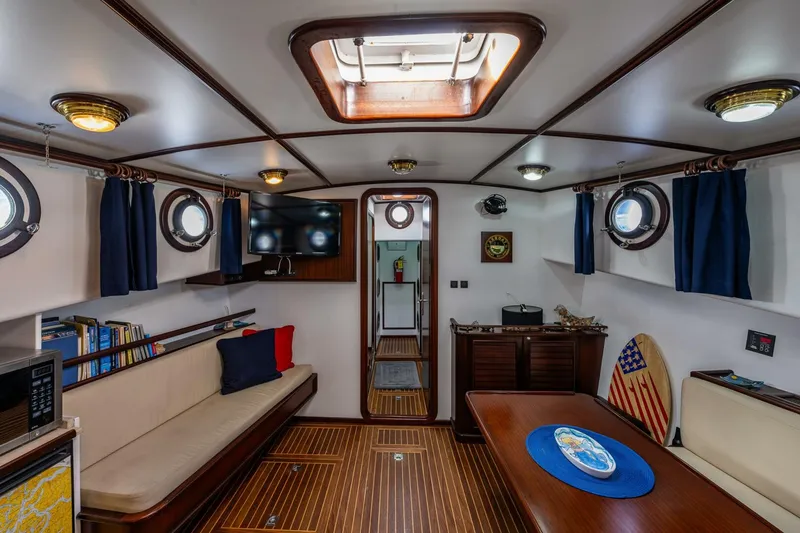 Slide: The Image of Diesel Duck 41-Plus 2009 - 5154543