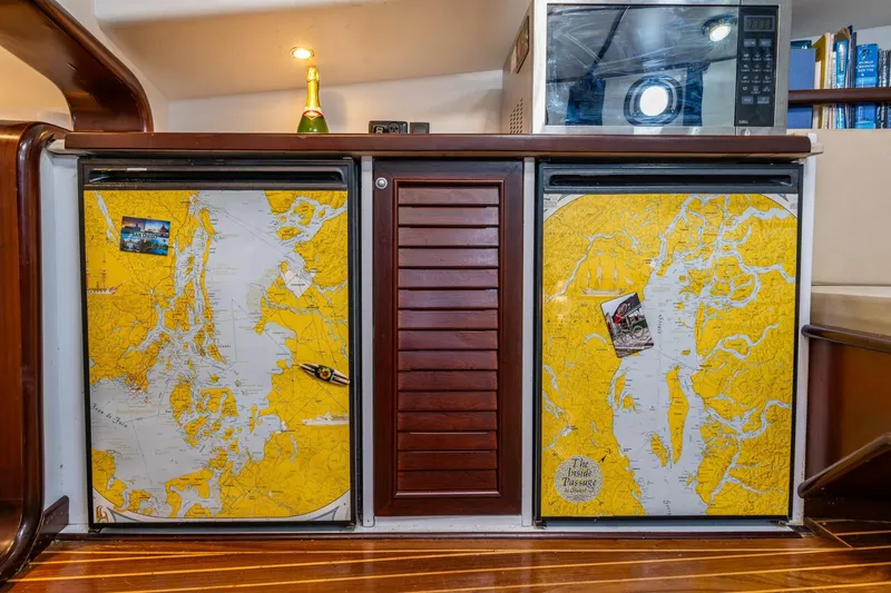 Slide: The Image of Diesel Duck 41-Plus 2009 - 5154545