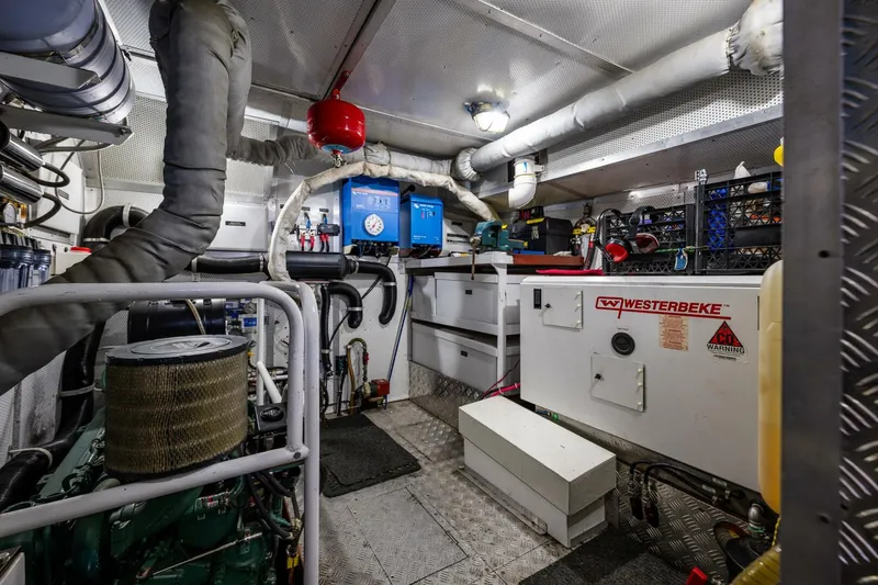 Slide: The Image of Diesel Duck 41-Plus 2009 - 5154548