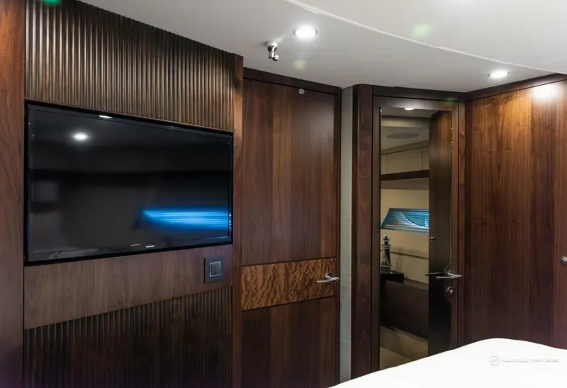 Slide: The Image of Fairline Phantom 65 2023 - 3971774