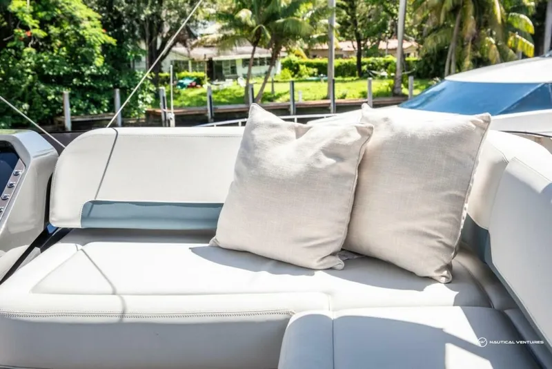 Slide: The Image of Fairline Phantom 65 2023 - 3971813